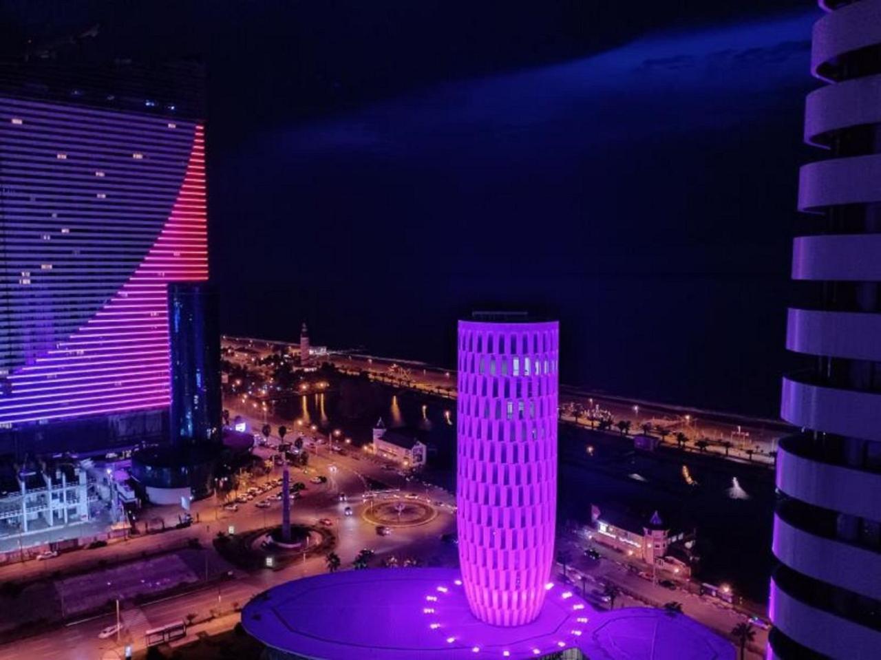 City Centre Apartment Batumi Bagian luar foto
