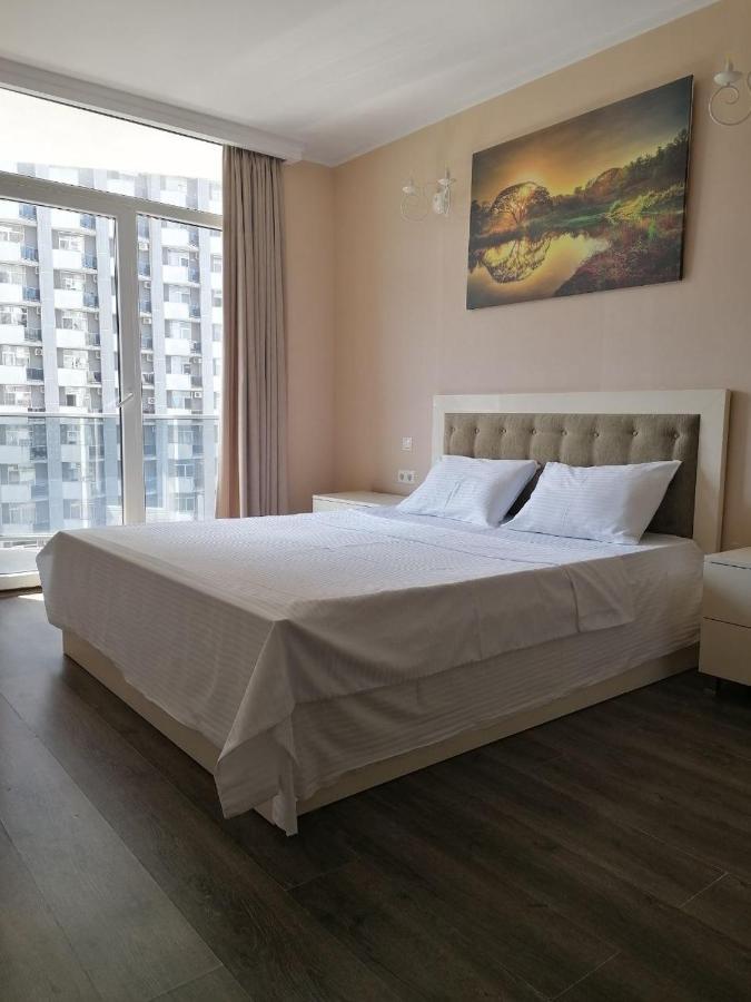 City Centre Apartment Batumi Bagian luar foto